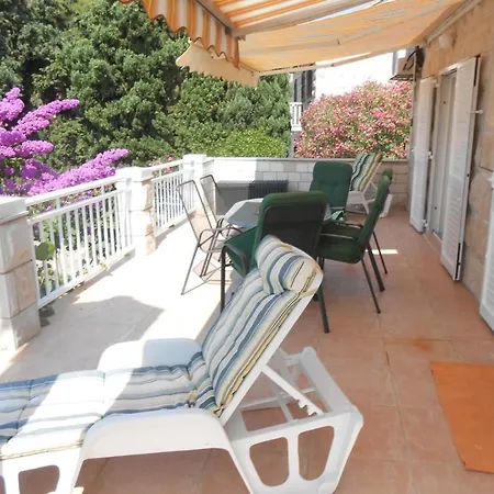 Apartment Sumartin Apartmán *